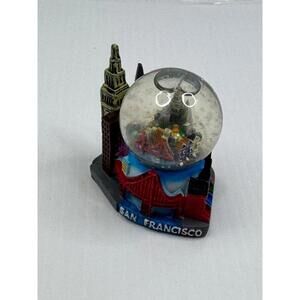 vintage San Fransisco Snow Globe